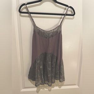 Chloe K Solid and Lace Patterned Gray Tank Top